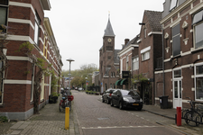 903162 Gezicht in de Bollenhofsestraat te Utrecht, met in het midden de Nieuwe Kerk (Bollenhofsestraat 138).